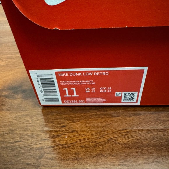 Nike Dunk Low Team Red Size 11 - Picture 7 of 7